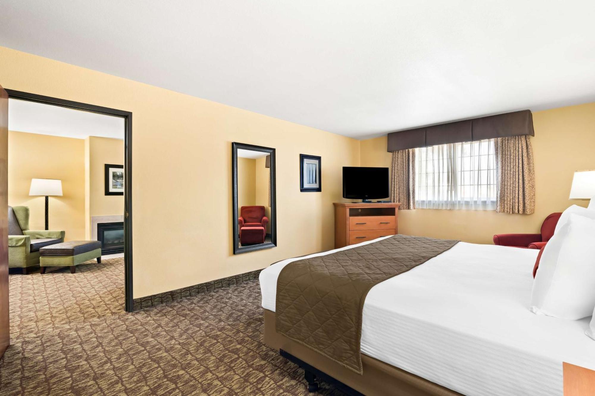 เบสท์ เวสเทิร์น นิวเบอร์รี สเตชัน Hotel ลาปีน ภายนอก รูปภาพ