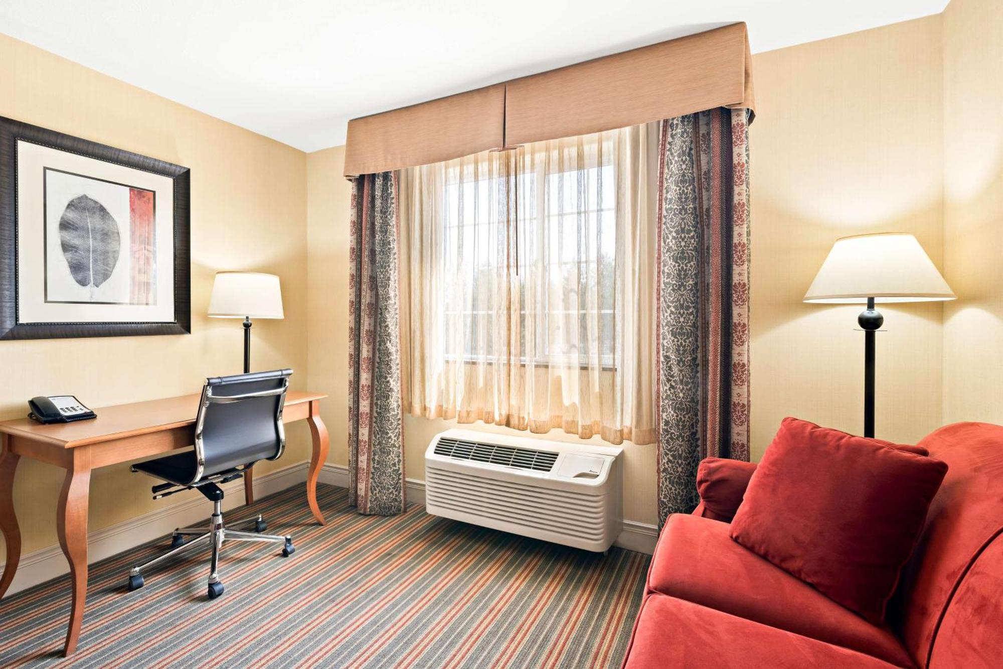 เบสท์ เวสเทิร์น นิวเบอร์รี สเตชัน Hotel ลาปีน ภายนอก รูปภาพ